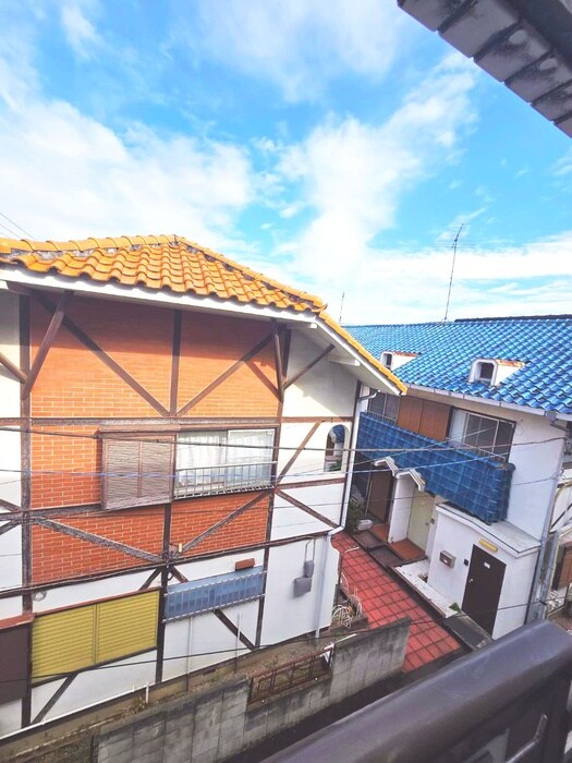 物件内観写真17　(室内からの展望)