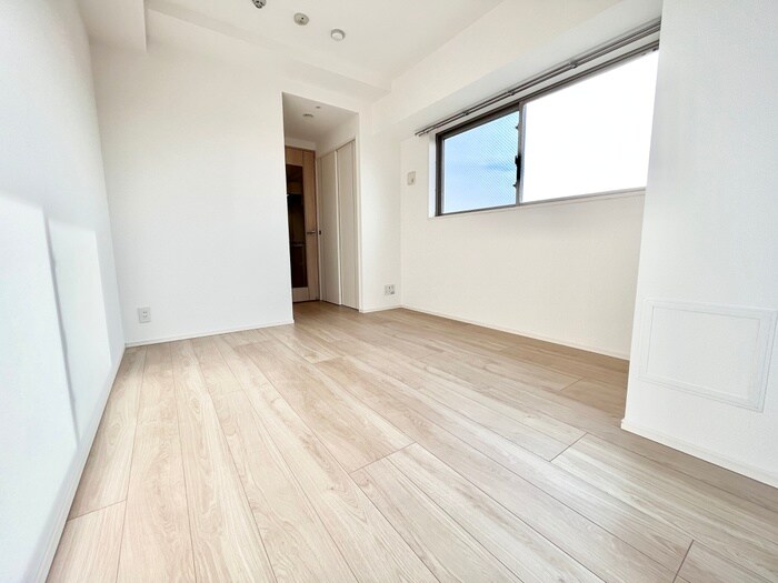 物件内観写真8　(居室)