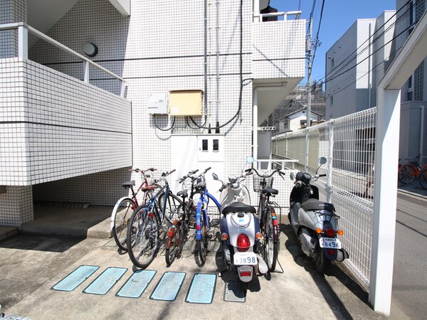 駐輪場