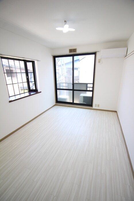 物件内観写真7　(居室)