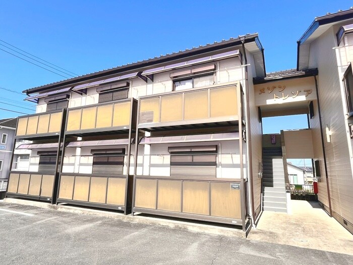 メゾントレゾアの外観写真