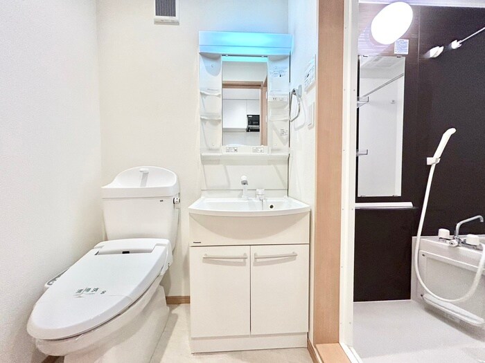 物件内観写真11　(洗面)