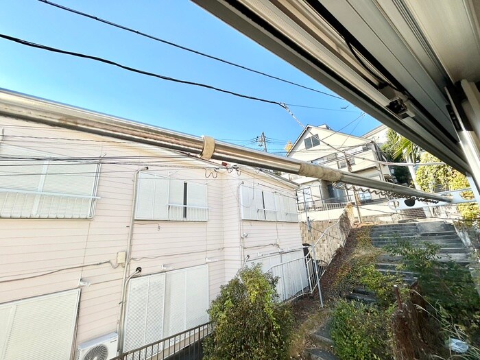 物件内観写真16　(室内からの展望)