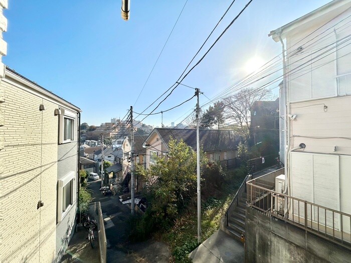 物件内観写真17　(室内からの展望)