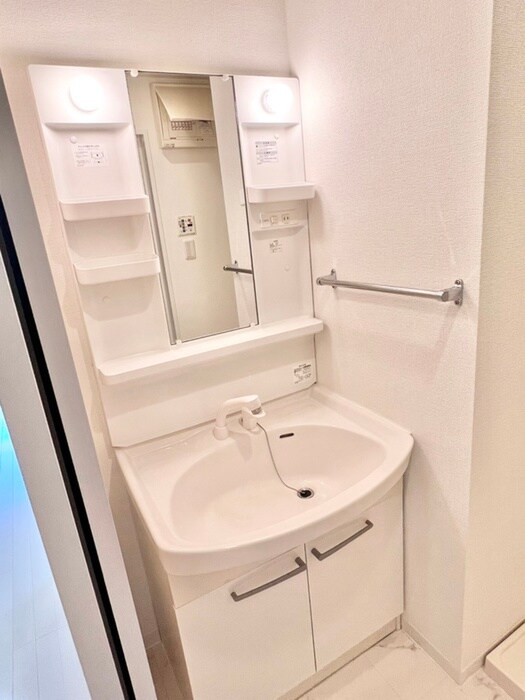 物件内観写真9　(洗面)