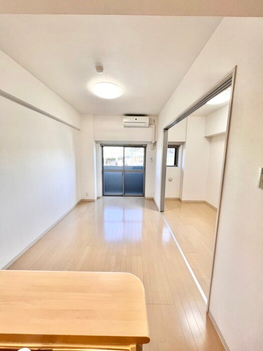 物件内観写真13　(室内からの展望)