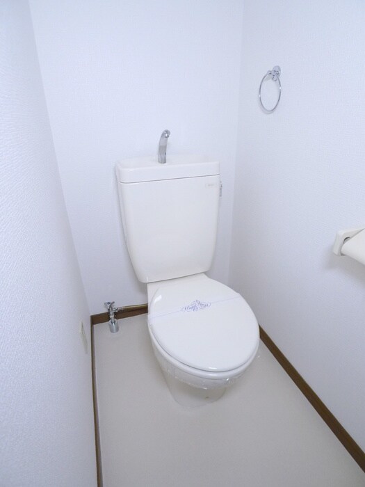 物件内観写真9　(トイレ)