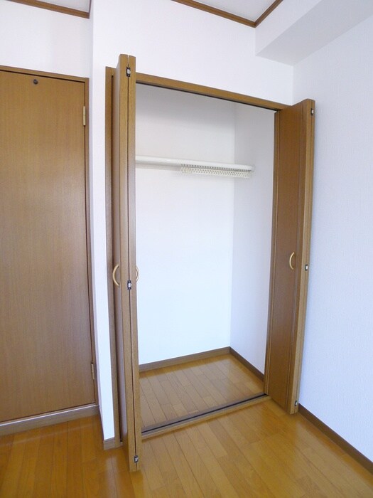 物件内観写真18　(収納)