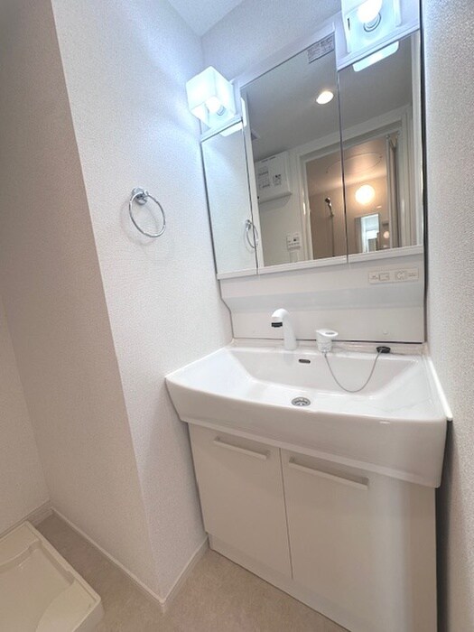 物件内観写真9　(洗面)