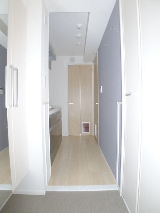 物件内観写真20　(玄関)