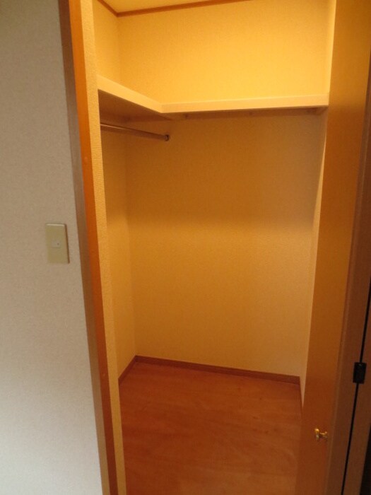 物件内観写真13　(収納)