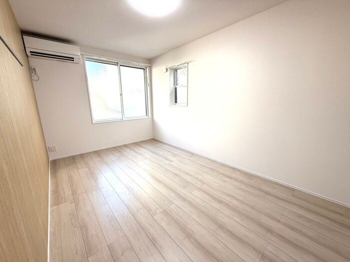 物件内観写真9　(居室)