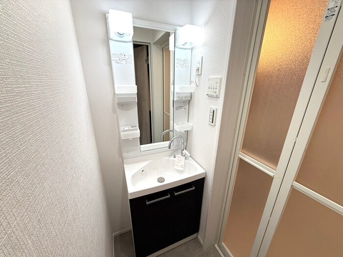 物件内観写真13　(洗面)