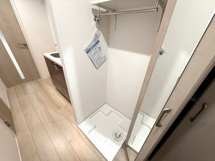 物件内観写真14　(洗濯機置場)