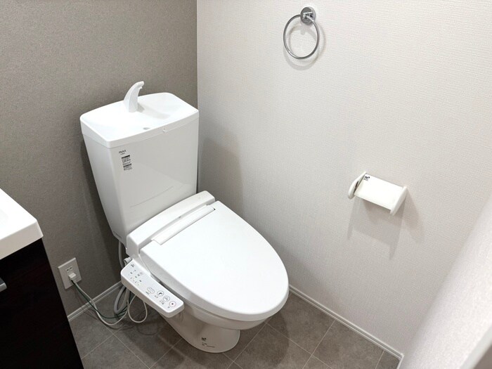 物件内観写真15　(トイレ)