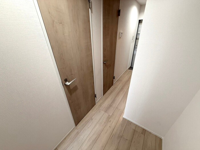 物件内観写真18　(廊下)