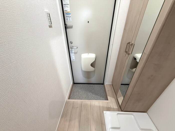 物件内観写真19　(玄関)