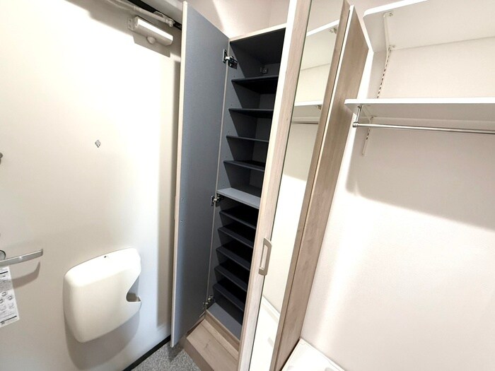 物件内観写真20　(靴箱)