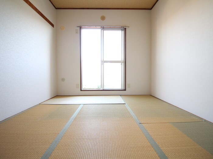 物件内観写真9　(居室)