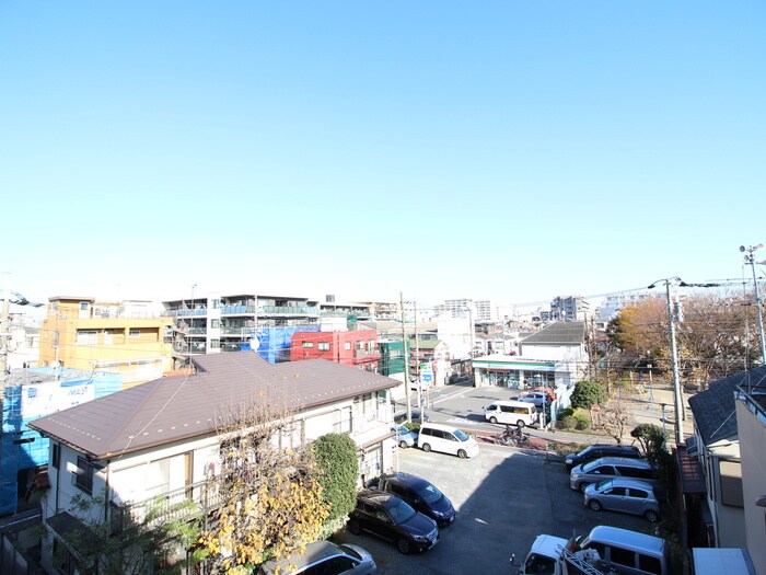 物件内観写真21　(室内からの展望)