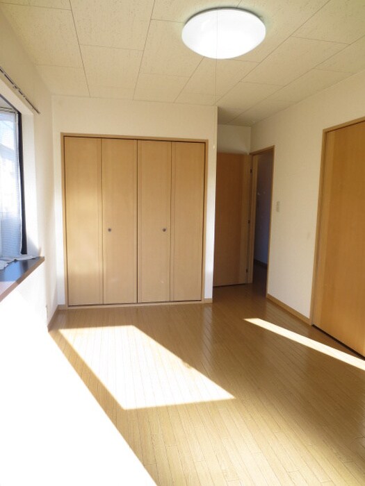 物件内観写真4　(居室)