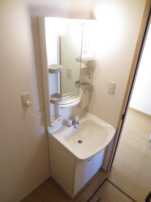 物件内観写真8　(洗面)