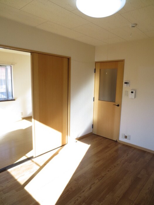 物件内観写真12　(居室)