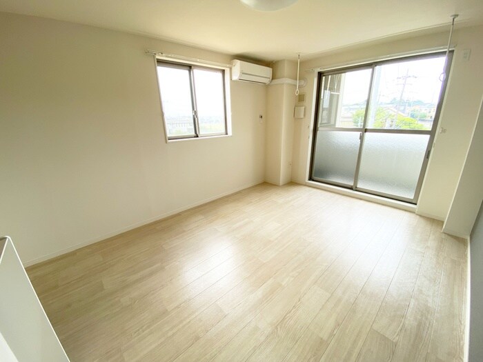 物件内観写真10　(居室)