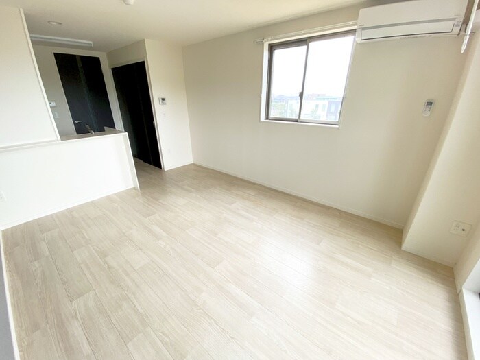 物件内観写真11　(居室)