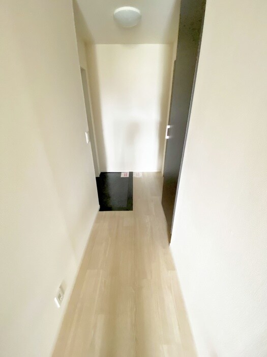 物件内観写真17　(廊下)