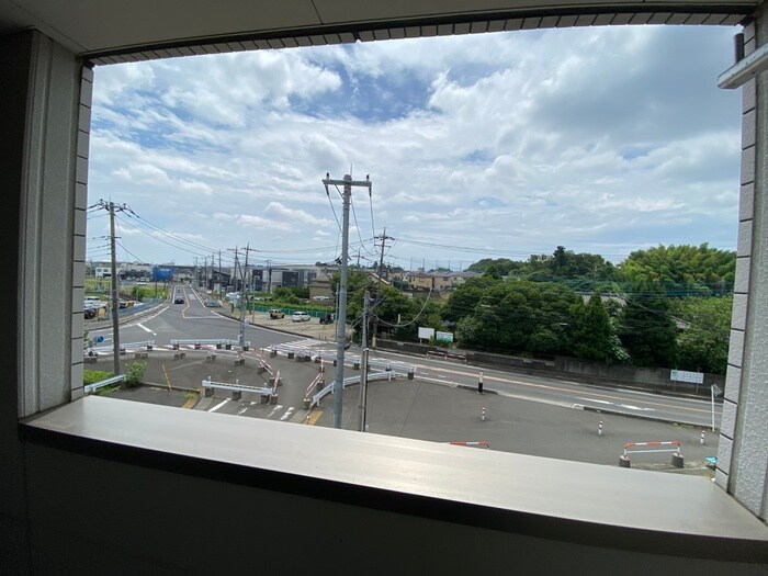 物件内観写真22　(室内からの展望)