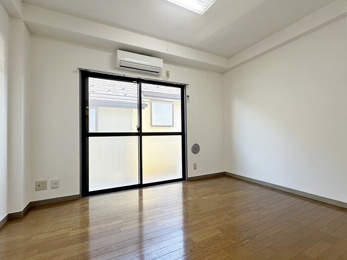 物件内観写真5　(居室)