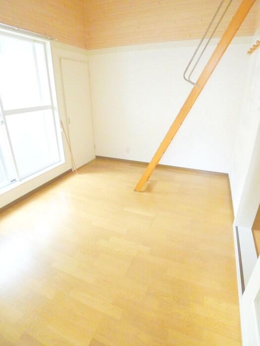 物件内観写真12　(居室)