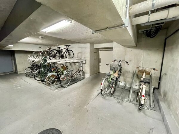 駐輪場
