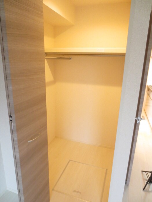 物件内観写真8　(収納)