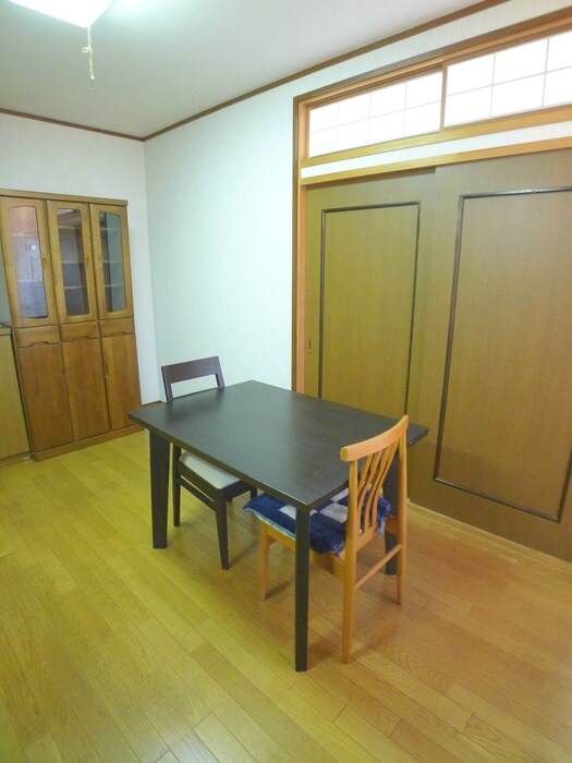 物件内観写真6　(居室)