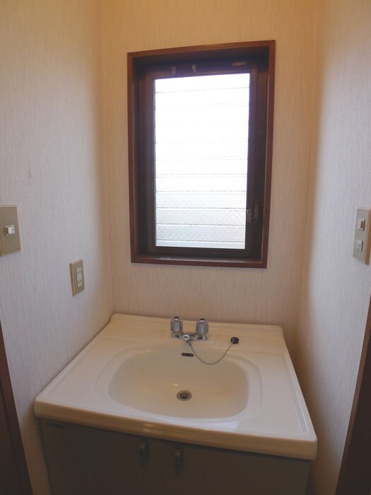 物件内観写真12　(洗面)