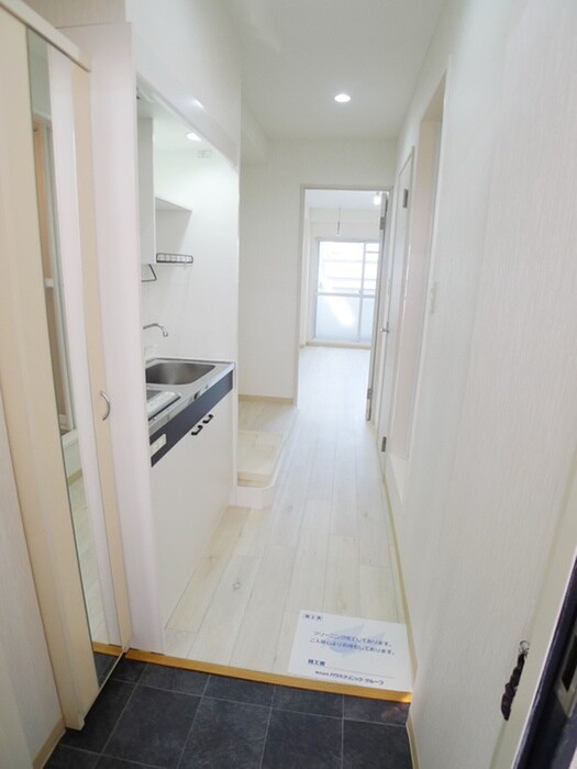 物件内観写真7　(廊下)