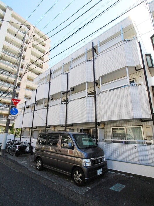 物件外観写真6　(駐車場)