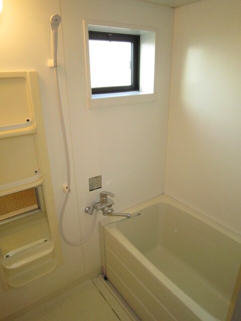 物件内観写真4　(バス／シャワールーム等)