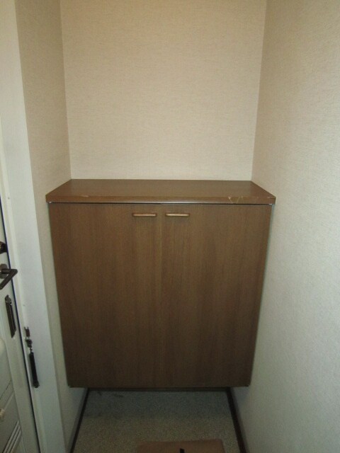 物件内観写真10　(靴箱)