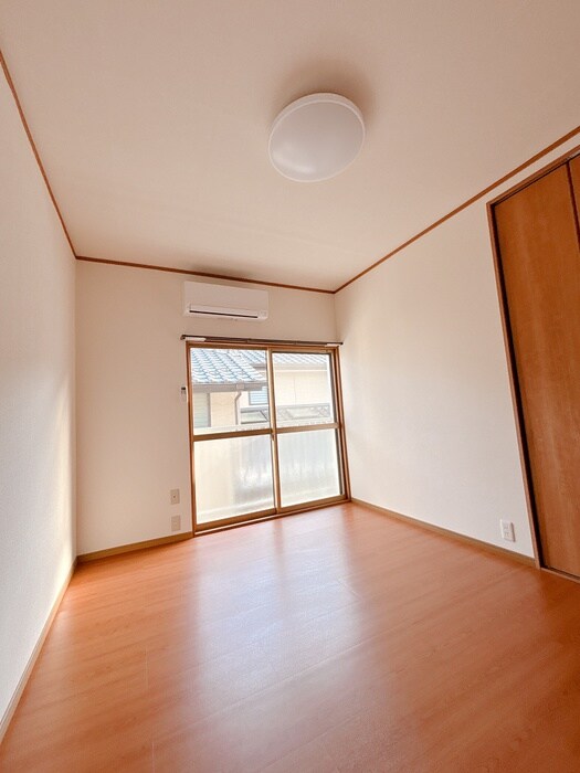 物件内観写真9　(居室)