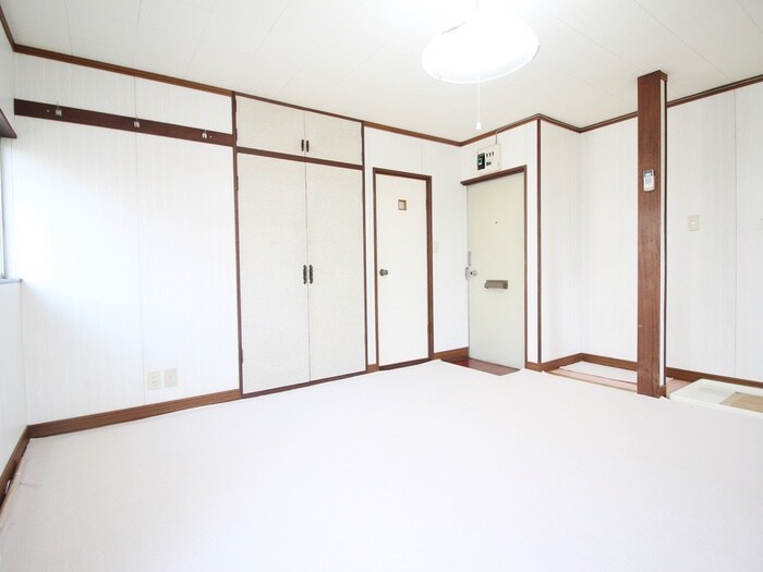 物件内観写真9　(居室)