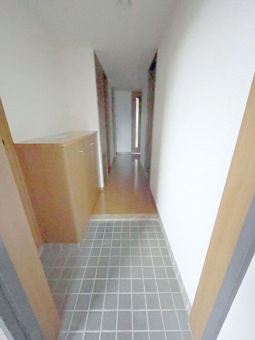 物件内観写真17　(玄関)