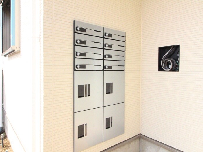 物件外観写真4　(建物設備)