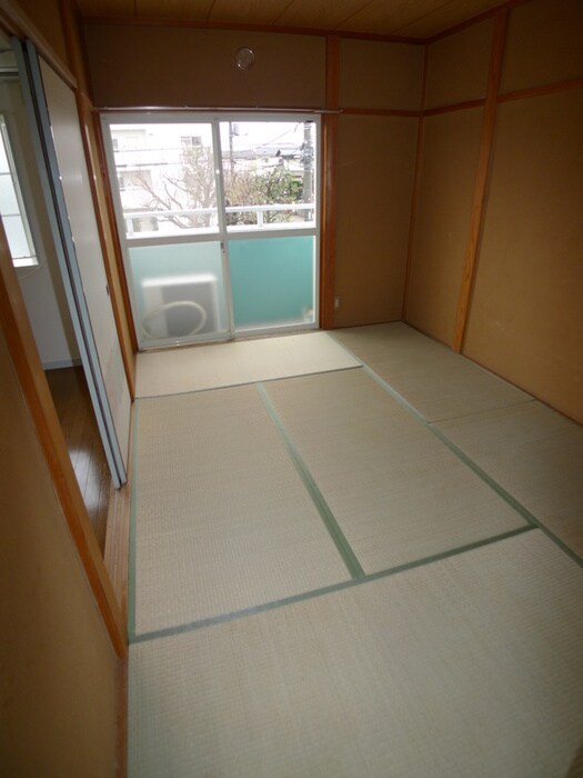 物件内観写真21　(室内からの展望)