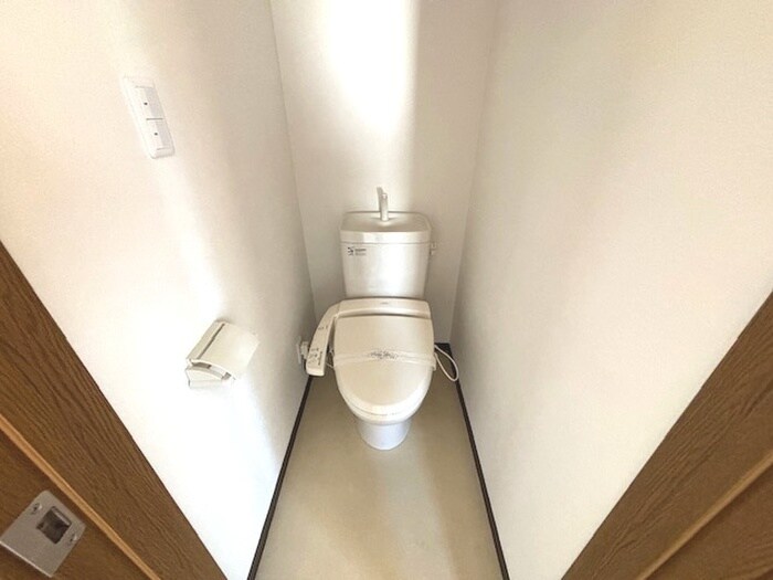 物件内観写真9　(トイレ)