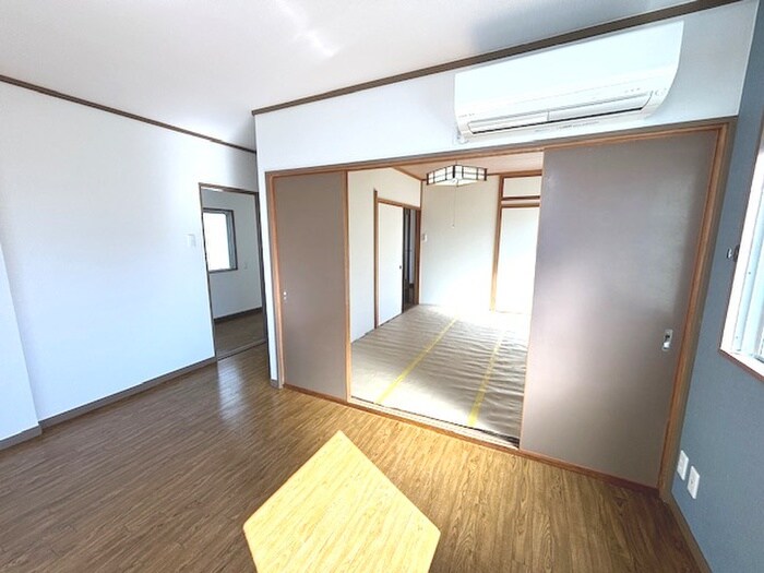 物件内観写真15　(居室)