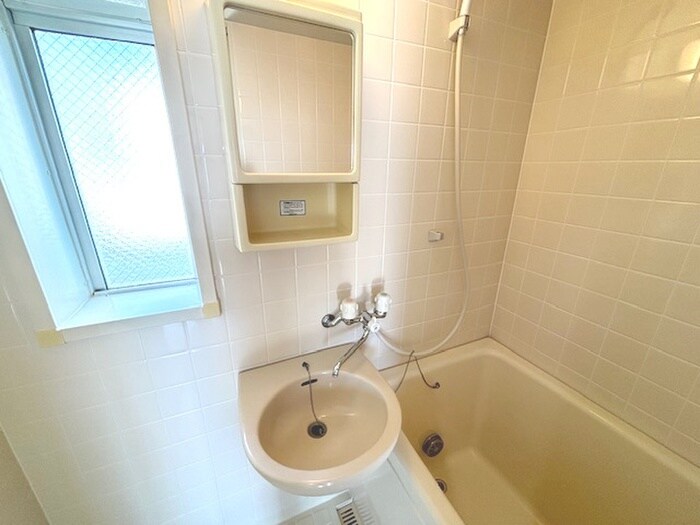 物件内観写真16　(洗面)