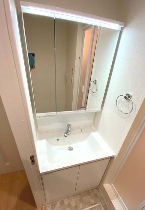 物件内観写真12　(洗面)